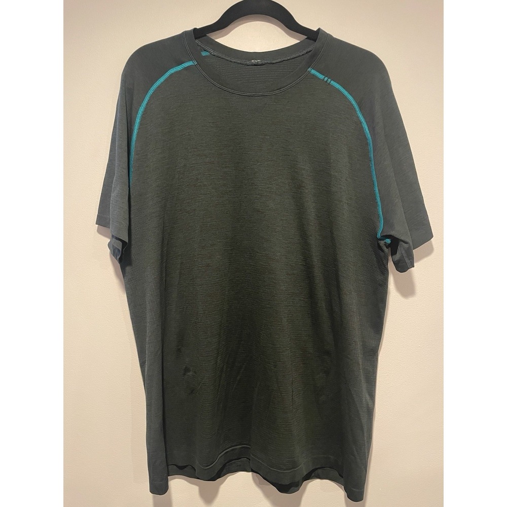 Lululemon Metal Vent Tech Short Sleeve Shirt Men's Size XL Green  Athletic Gym